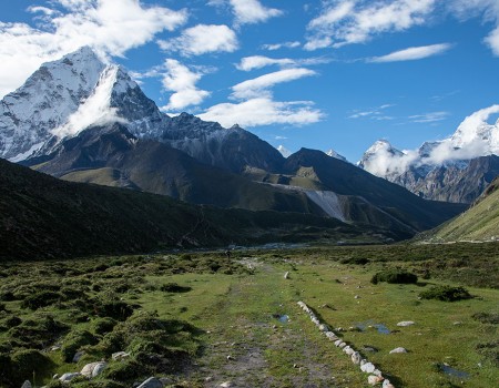 Everest base camp trek with helicopter return